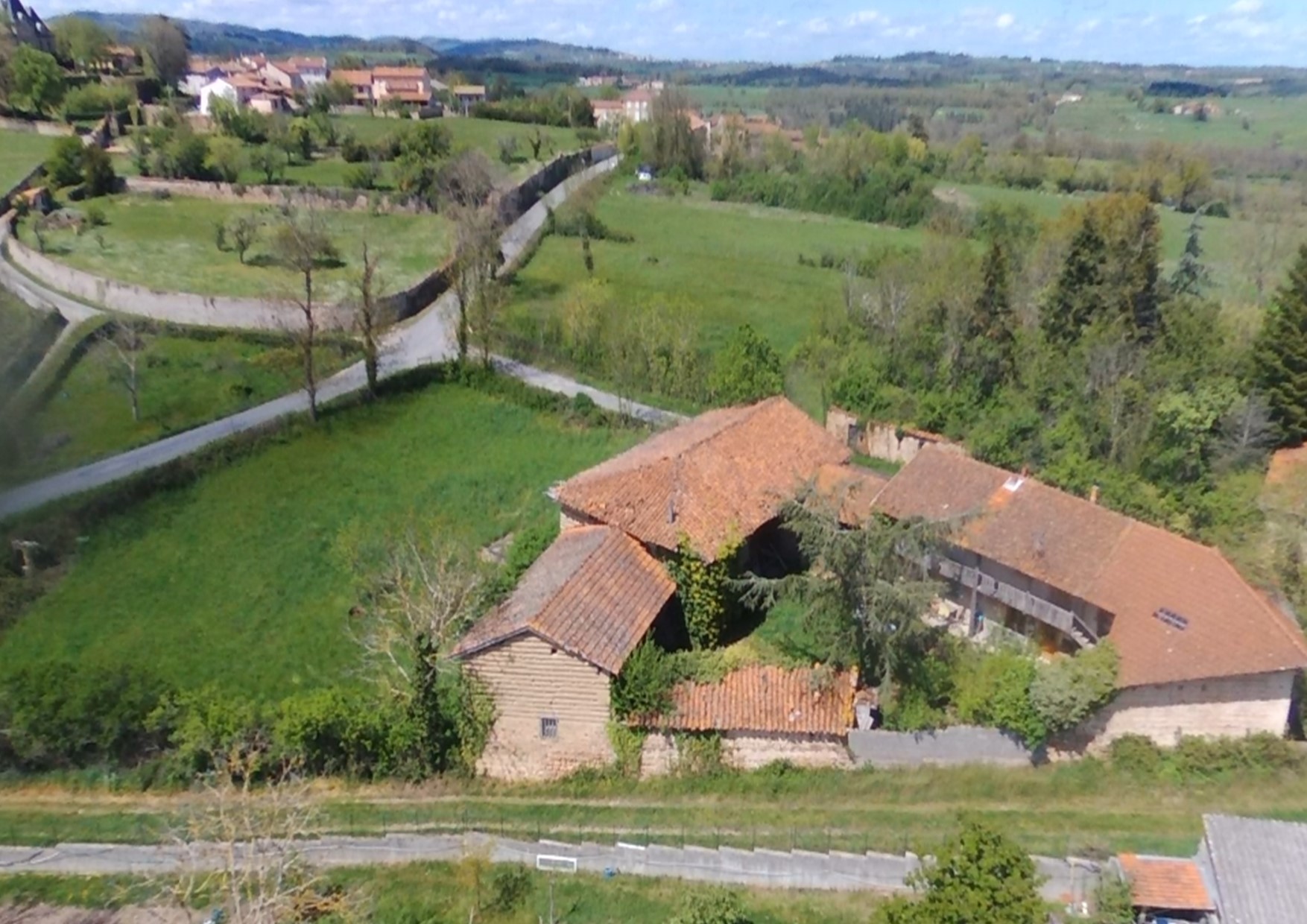 vente Ferme avec 3.8 hectares
